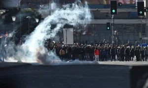 Crise na Bolívia provoca bloqueios e desabastecimento