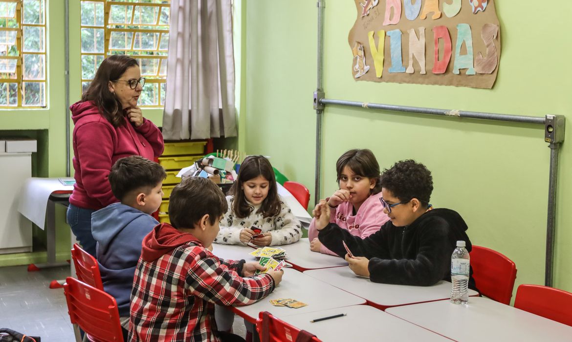 Senado aprova medidas para educação especializada
