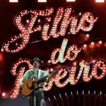 Filho do Piseiro reúne multidão em show na Ponta Negra