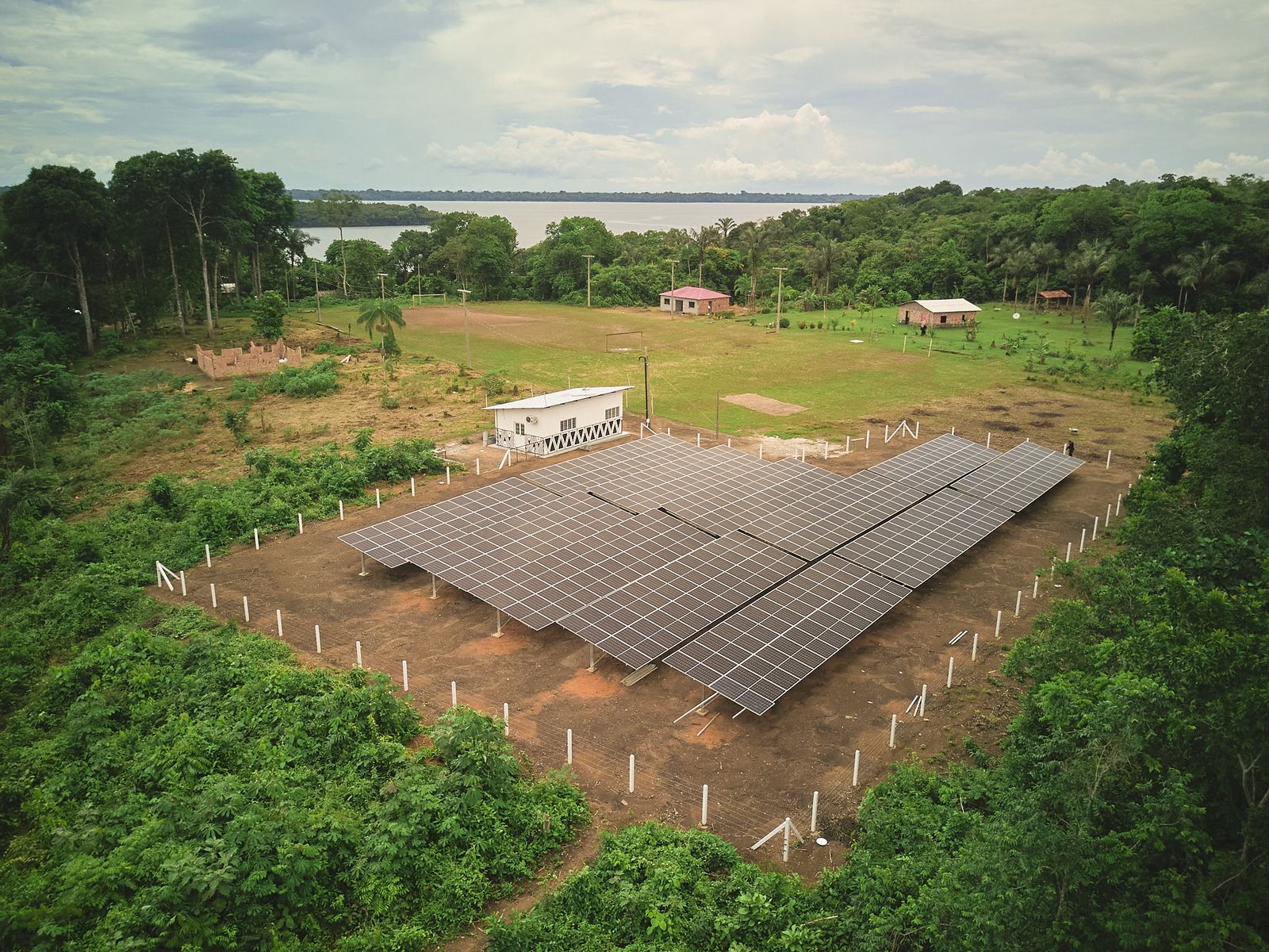 Energia solar transforma comunidade indígena no Amazonas