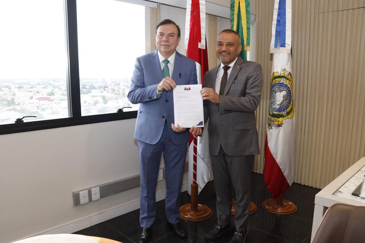 OAB Amazonas entrega lista sêxtupla ao TJAM