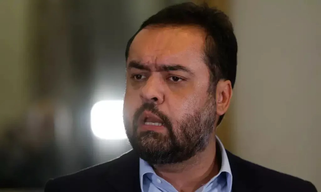 Operação da PF investiga aplicações milionárias ligadas a Cláudio Castro