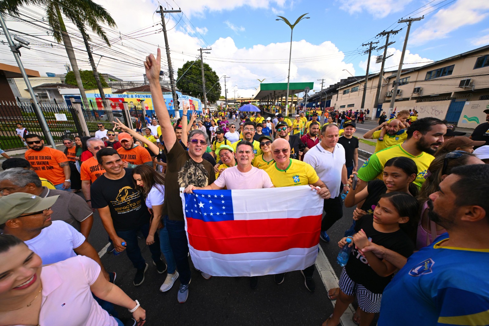 Fiéis se unem em oração por Manaus, Amazonas e Brasil