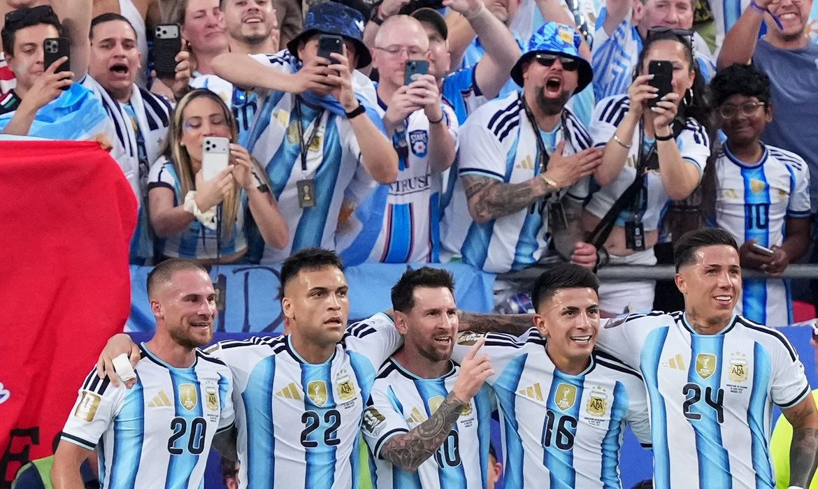 Confira horário e onde assistir França x Iraque hoje ao vivo.