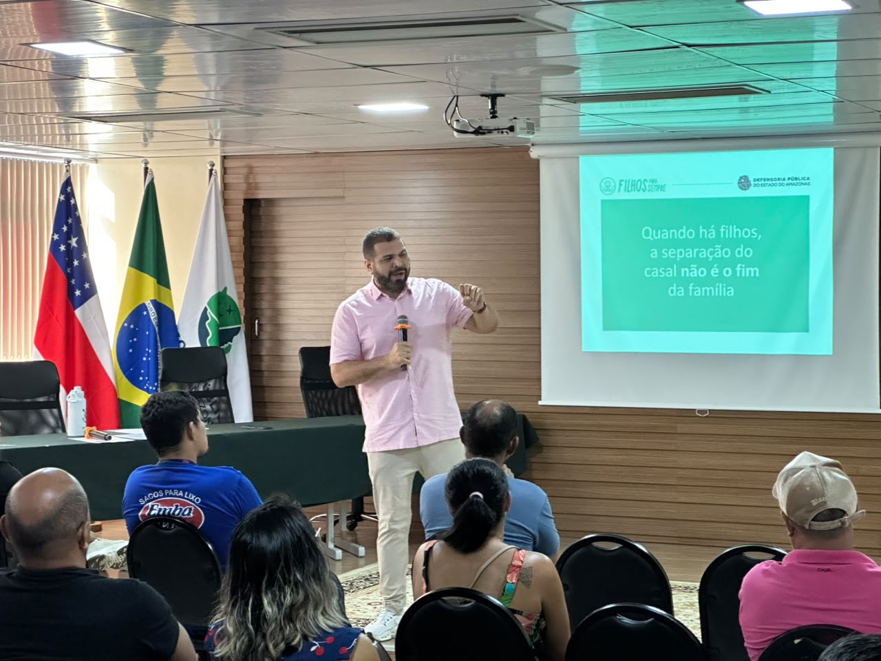 Projeto prepara famílias para audiência de conciliação