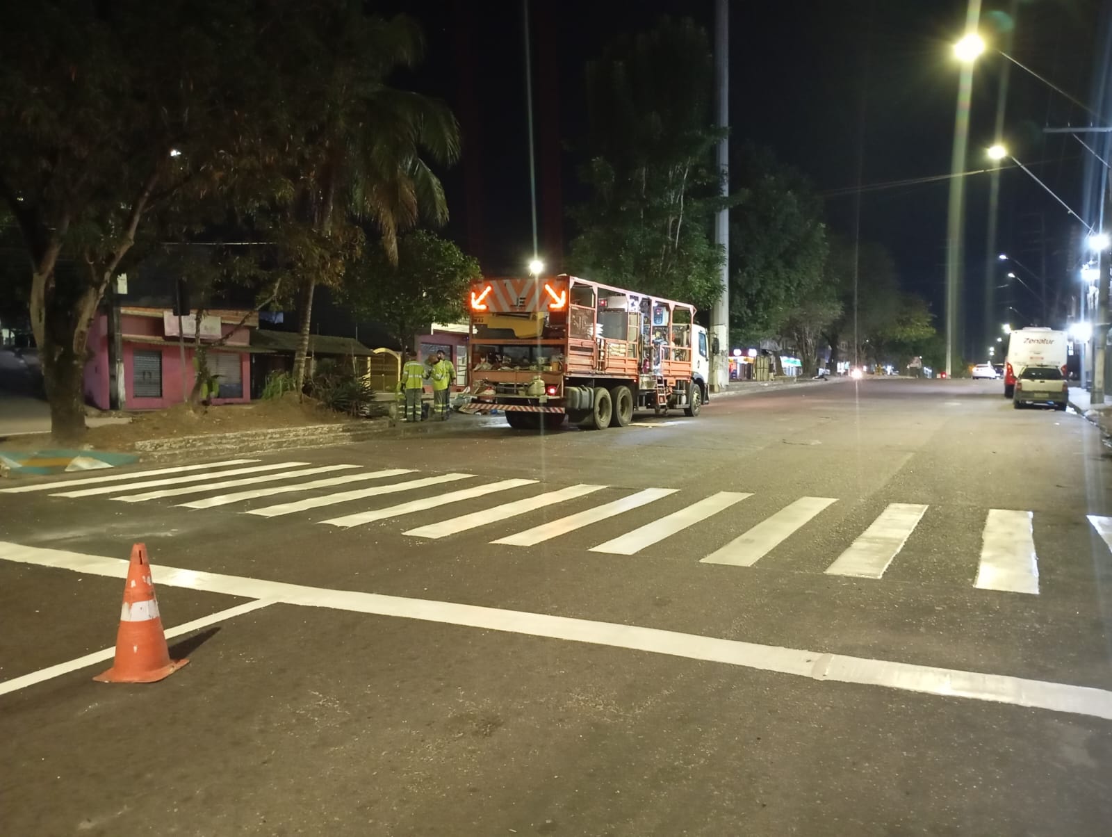 Sinalização horizontal recebe reforço em Manaus
