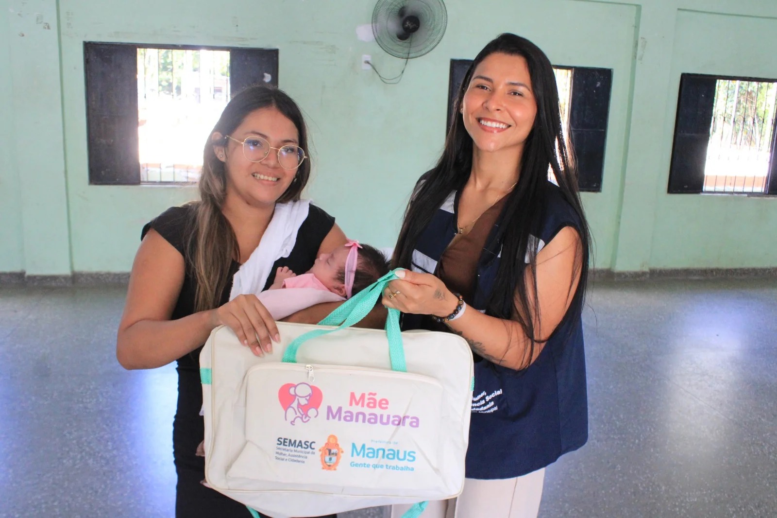 Manaus amplia apoio às mães com kits maternidade
