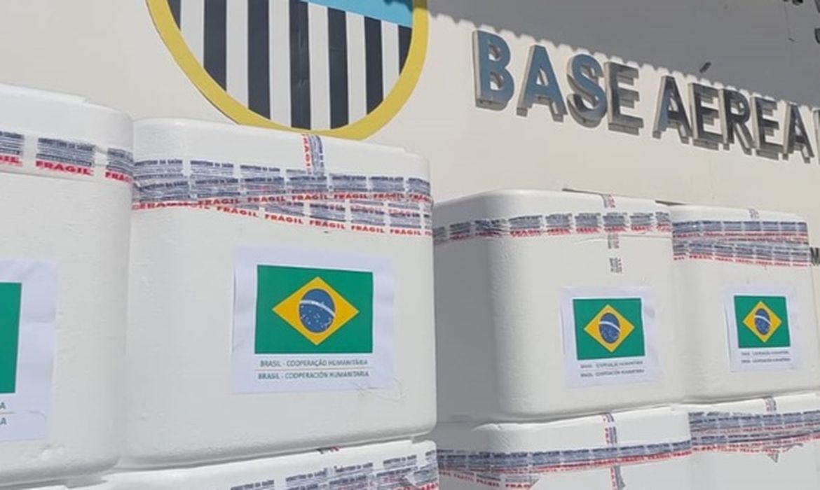 Venezuela recebe 690 mil doses de vacinas do Brasil