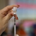Vacina contra HPV reduz infecção entre mulheres jovens