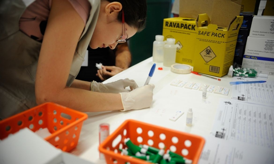 Estudo reforça prevenção e diagnóstico das hepatites virais