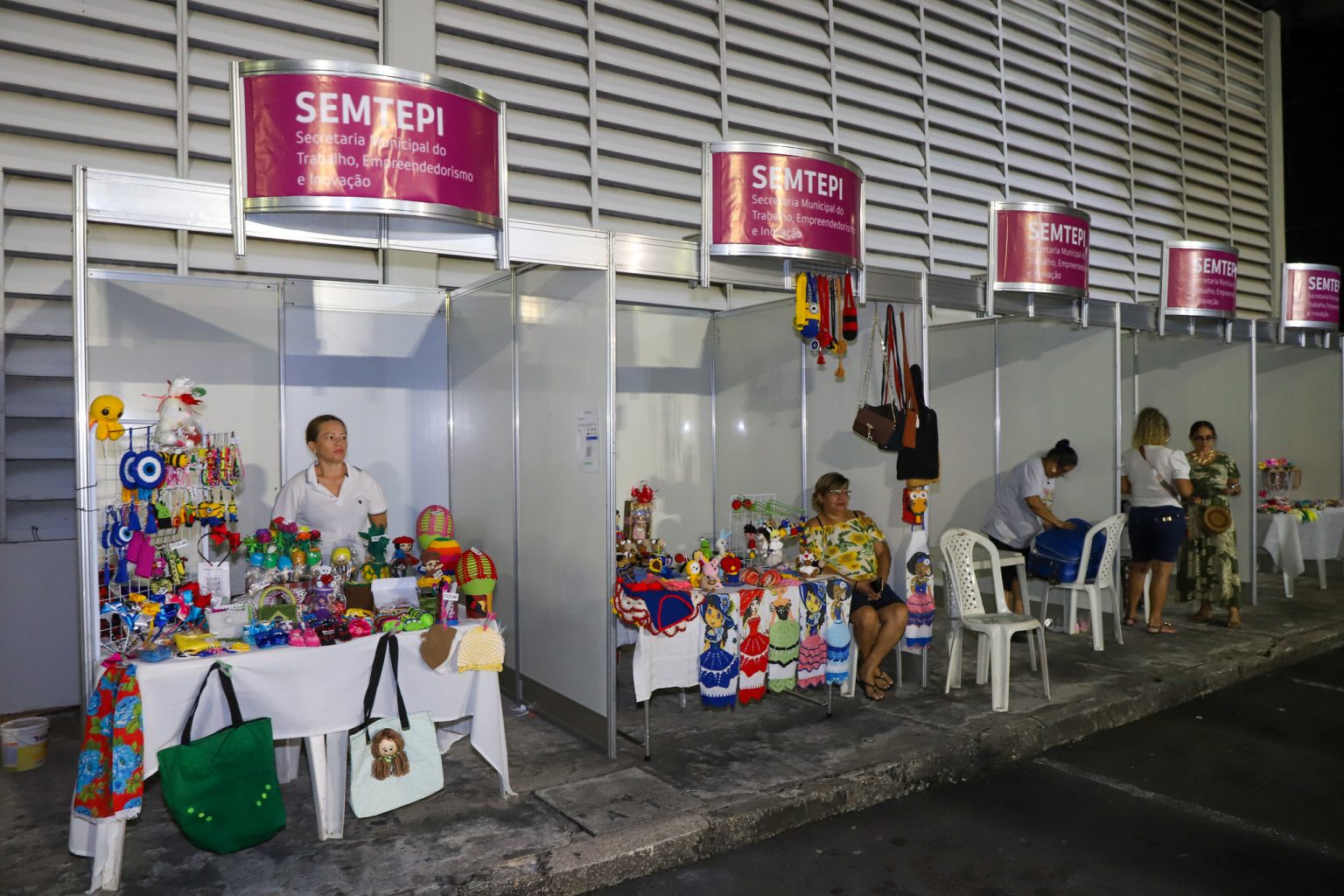 Empreendedores participam do Bazar de Dia dos Pais em Manaus