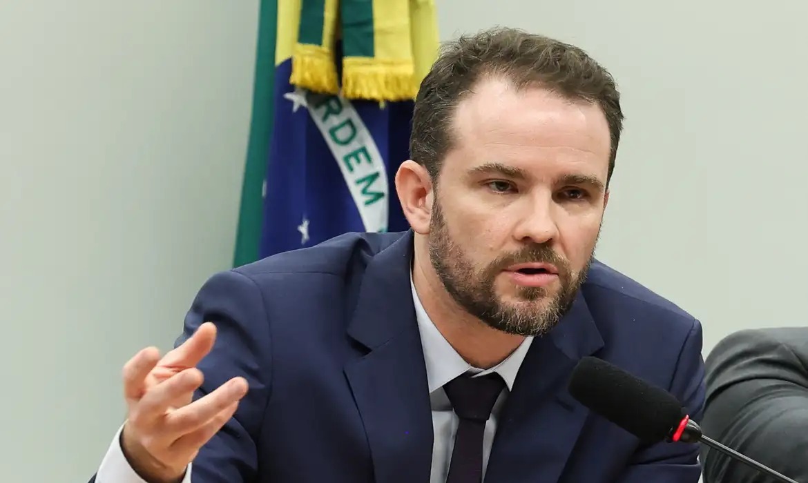 Governo nega alta da dívida por gastos públicos