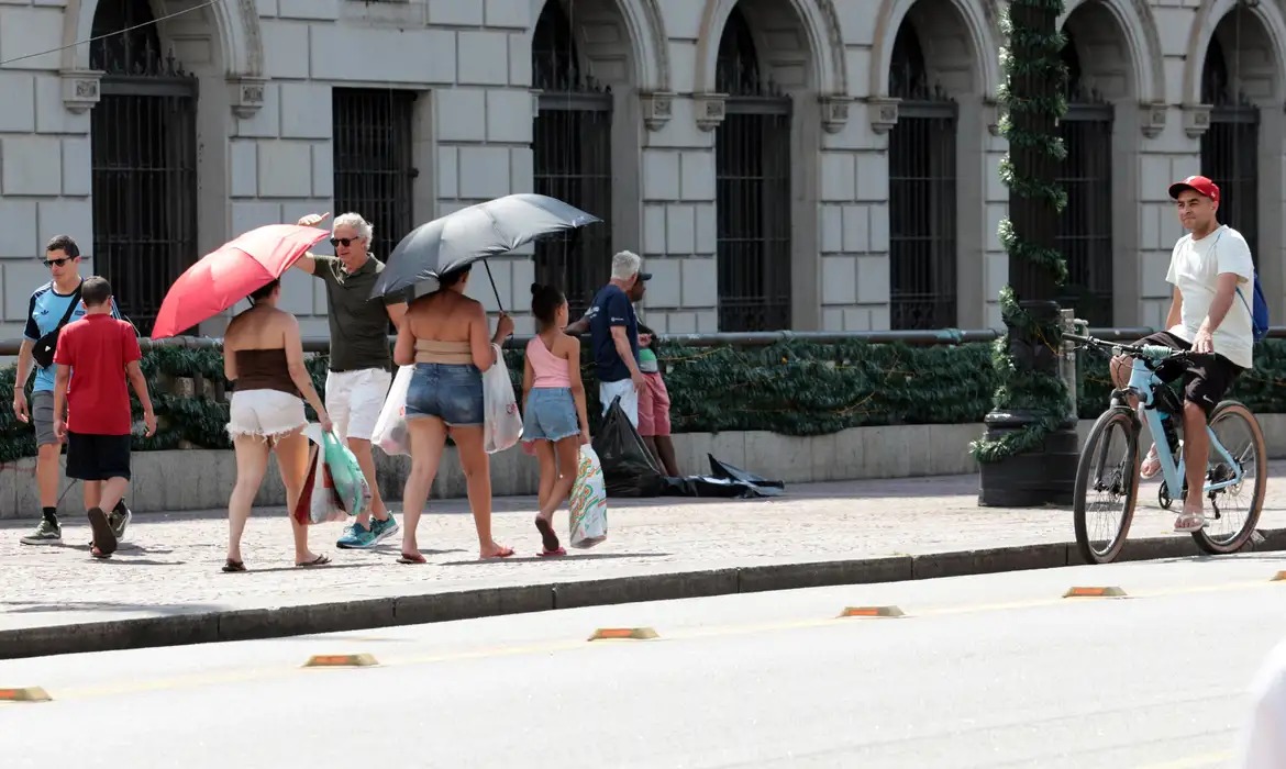 Onda de calor aumenta temperaturas na Amazônia