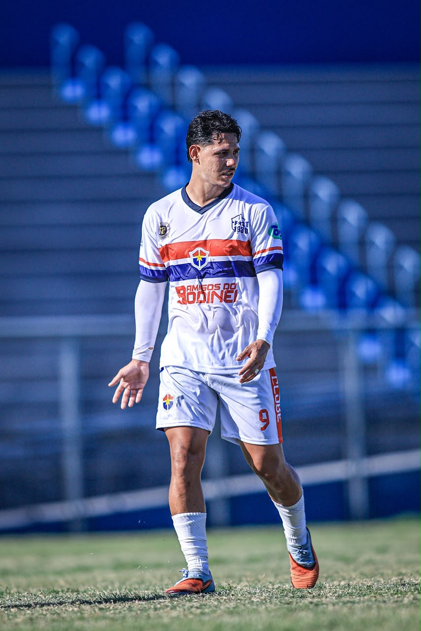 Fast Clube vence e permanece no G4 do Barezão