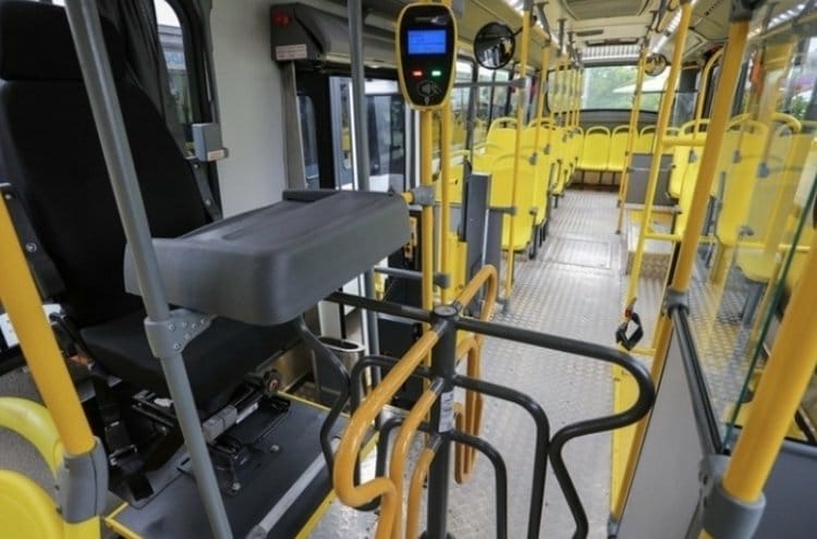 Mudança de curso exige atualização para meia-passagem em Manaus