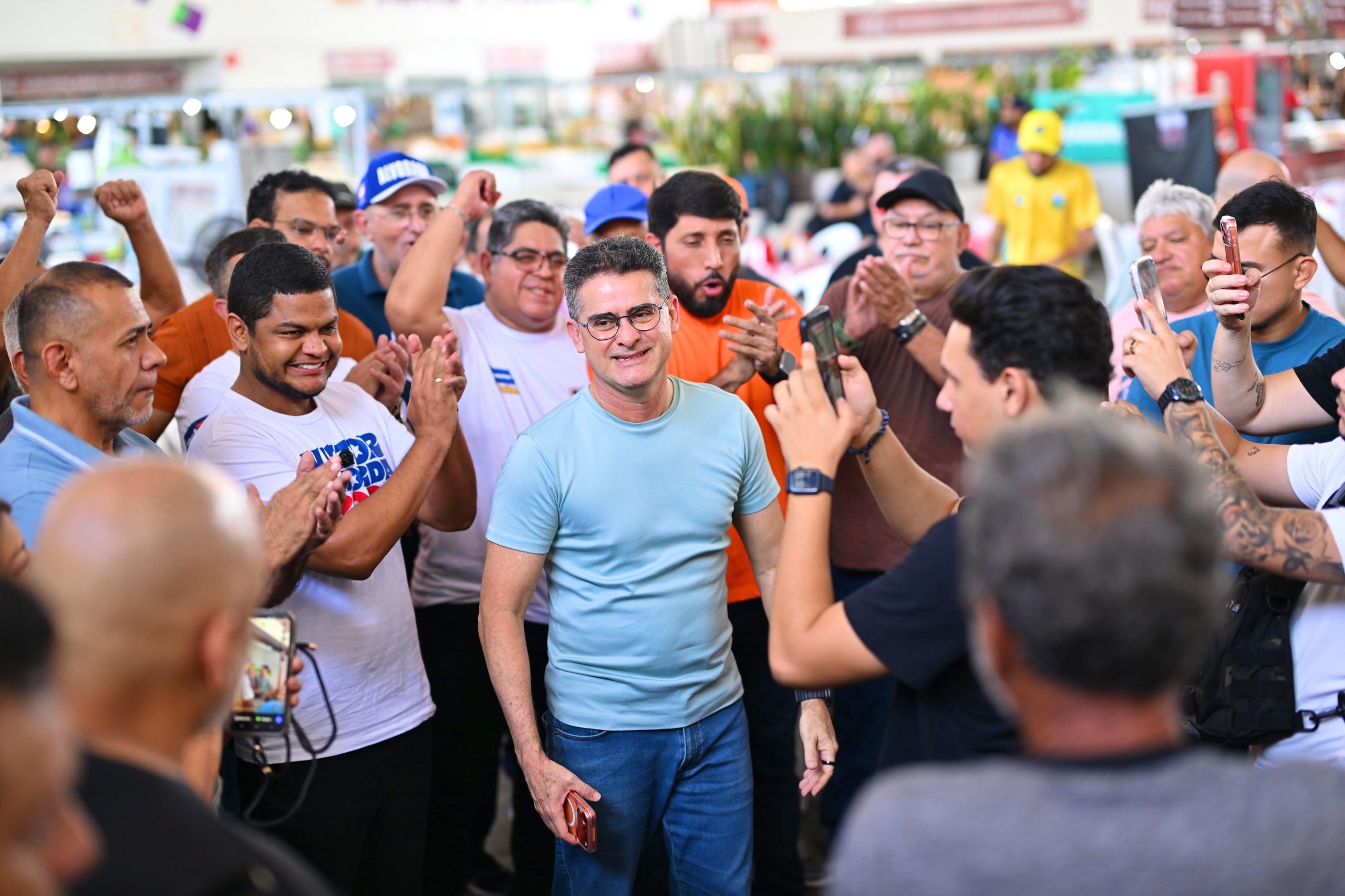 David Almeida desafia adversários a mostrarem obras
