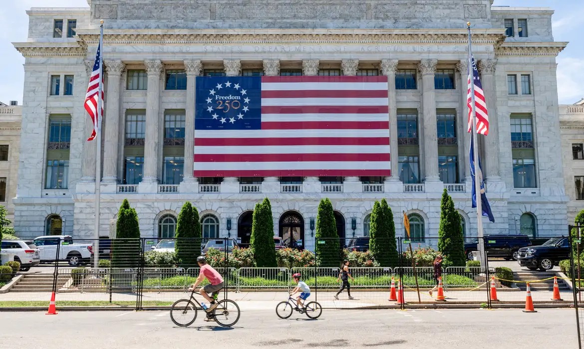 Dívida de US$ 40 trilhões desafia contas dos EUA