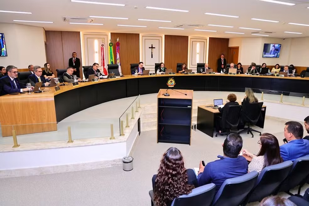 TCE-AM determina ressarcimento após irregularidades