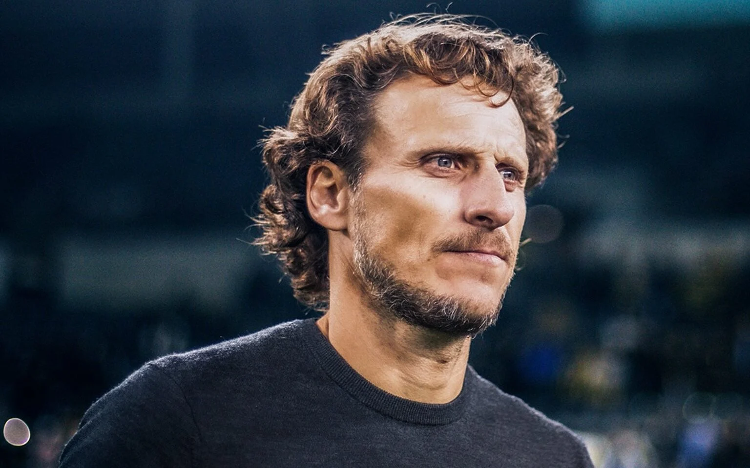 Forlán assume o Uruguai e inicia reconstrução