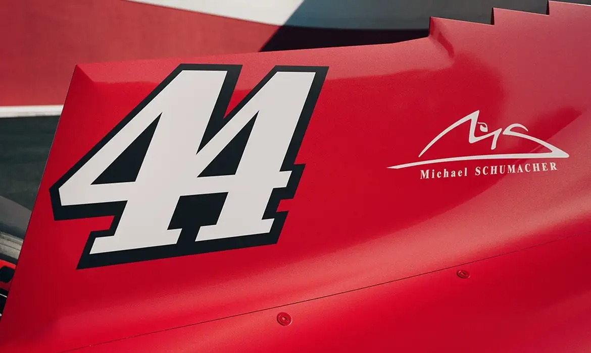 Leclerc e Hamilton homenageiam Schumacher