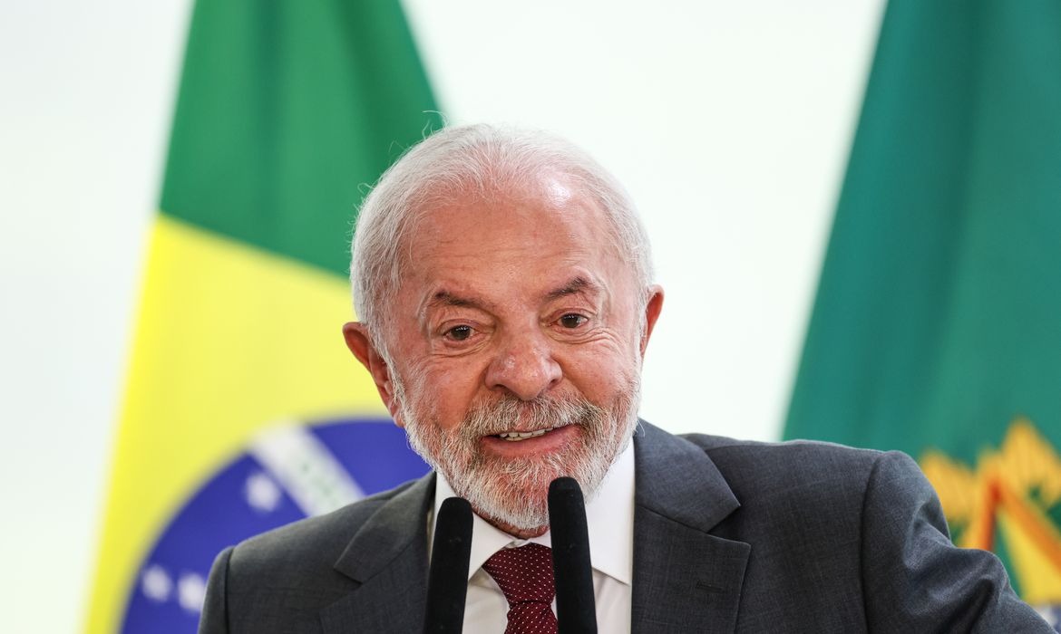 Lula pede verdade sobre investigações envolvendo o Banco Master