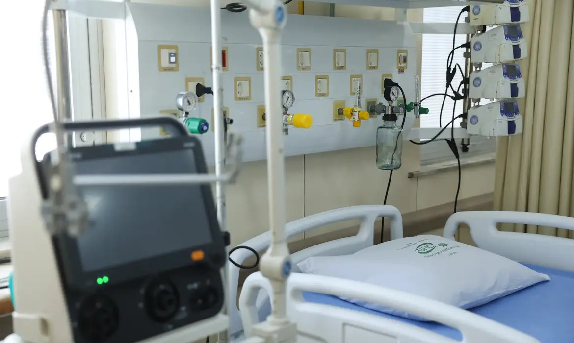 SUS amplia atendimento especializado com hospitais, rede privada e unidades móveis