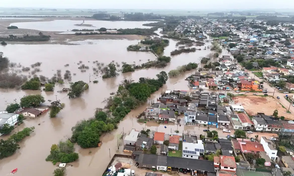 Prêmio climático distribuirá R$ 35 mil para três pesquisas brasileiras